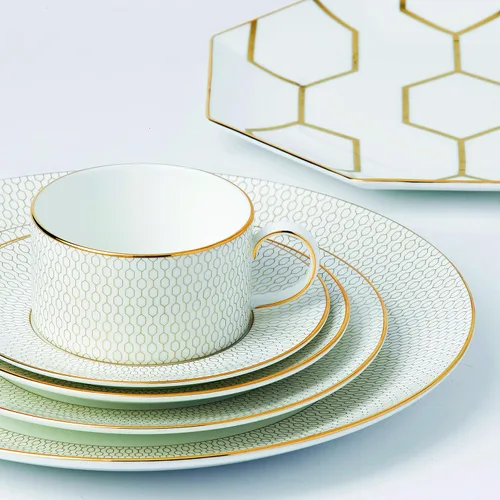 Vista 3 de Wedgwood Gio Gold - Juego de 5 piezas