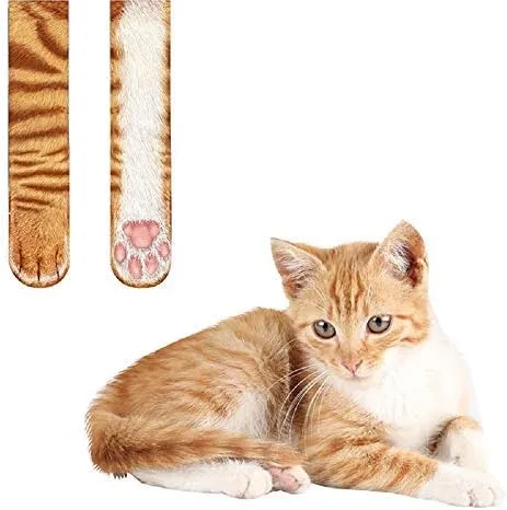 Vista 4 de Divertidos calcetines de patas de animal para intercambio de regalos.