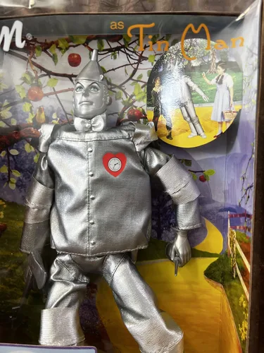 Vista 2 de Barbie Ken como el hombre de hojalata en el mago de Oz