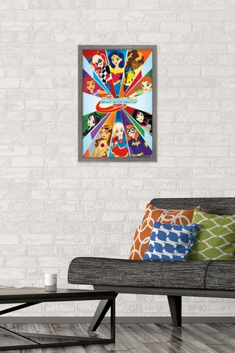 Vista 2 de Trends International DC Comics DC Superhero Girls - Póster de collage de pared, 22.4 pulgadas de largo x 14.7 pulgadas, versión enmarcada de madera