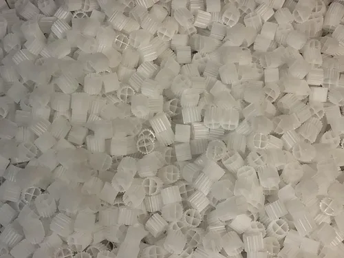 Vista 7 de K1 Bio Filter Media Moving Bed Biofilm Reactor (MBBR) para acuaponía, acuicultura, hidroponía - estanques - acuarios por Wholesale Koi Farm, 1 pie