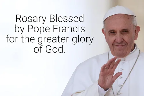 Vista 4 de SANCTUM VERITAS Collar de rosario genuino hecho en Italia bendecido por el Papa Francisco San Benito Medalla Cruz perfecto para espejo de coche