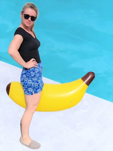 Vista 6 de Vinilo inflable de plátano amarillo fresco (44 pulgadas). Fruta segura para inflar. Juguete de piscina. Decoración de fiesta.
