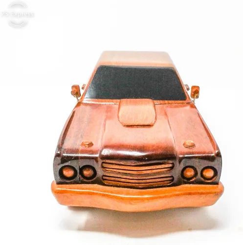 Vista 3 de Chevrolet Chevelle - Modelo de coche de madera en caoba maciza