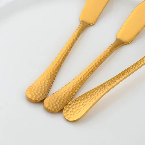 Vista 9 de 12 cuchillos de mantequilla de acero inoxidable con superficie martillada, esparcidores de queso/mantequilla, cuchillos para untar, queso