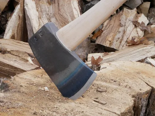 Vista 2 de Hacha de caída de una sola broca COUNCIL TOOL - Hacha de división de 5 libras con mango recto de madera de 28" y cabeza de acero forjado - SU50D28S