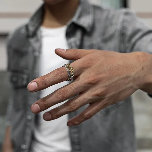 Vista 3 de EIELO Anillos budistas Pixiu de Feng Shui MANI Lucky Wealth Amuleto Mantra Doble Protección Riqueza Anillo para Hombres Mujeres Ajustable Granate