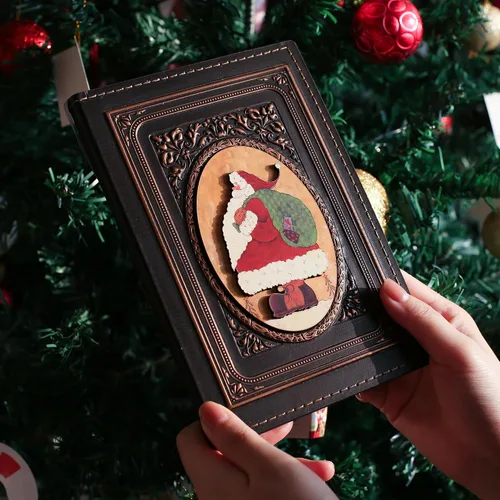 Vista 5 de Diario sin forro – Regalo de Papá Noel de Navidad y regalo 3D en relieve de tapa dura, cuaderno de bocetos A5 en blanco, 8.4 x 5.7 pulgadas