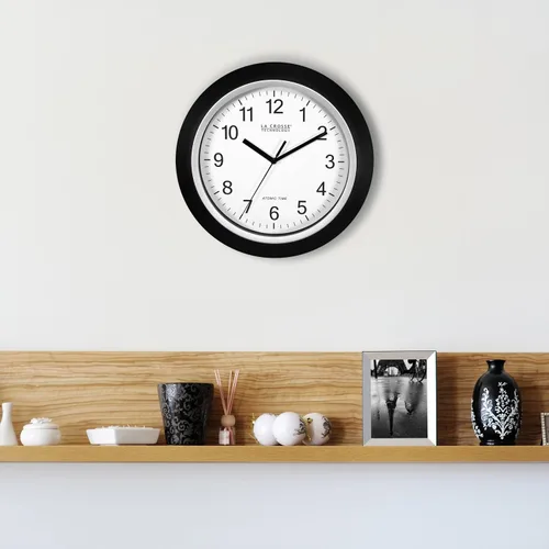 Vista 4 de La Crosse Technology WT-3102B - Reloj de pared analógico de 10 pulgadas WWVB y restablecimiento automático de DST, negro/plata