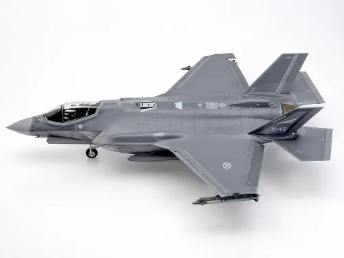 Vista 5 de Tamiya Lockheed Martin F-35 A Lightning II Kit de modelado de plástico, escala 1/48
