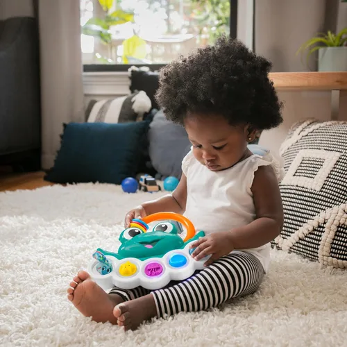 Vista 13 de Baby Einstein Ocean Explorers Neptune's Busy Bubbles - Juguete de actividad sensorial con luces interactivas y música, a partir de 3 meses Burbujas