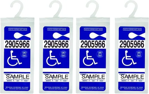 Vista 10 de Protector pequeño de placa de permiso para estacionamiento de discapacitados, ultra transparente, funda protectora con gancho grande de Tbuymax