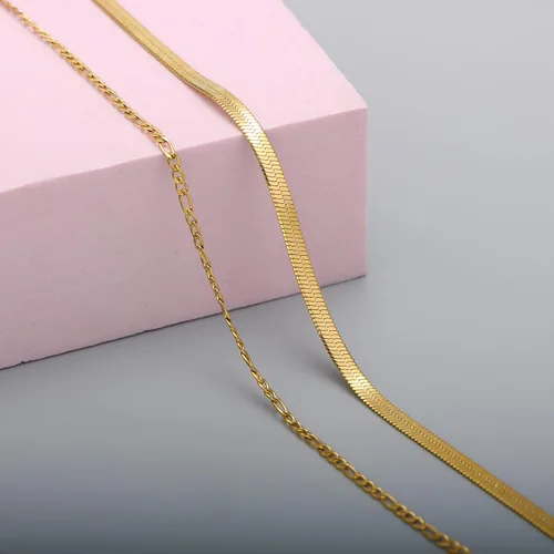 Vista 6 de JoycuFF Collar de oro para mujer, delicado collar de gargantilla en capas para mujer, caja de clip de serpiente, cuerda Figaro, collar de cadena