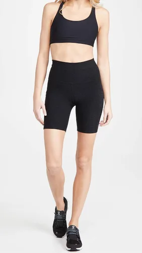Vista 5 de Beyond Yoga Pantalones cortos de ciclismo de cintura alta con bolsillo Spacedye para mujer