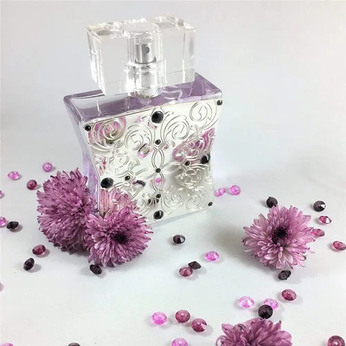 Vista 5 de Tru Western Lace Noir Eau de Perfum - Perfume para mujer, fragancia afrutada, floral con notas de bayas silvestres, jazmín, gardenia y cítricos, 1.7