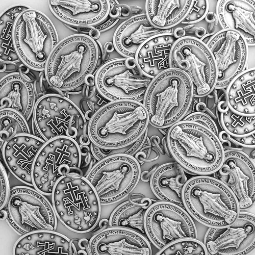 Vista 2 de Miraculous Medals Bulk Pack (Regular 1 inch) Silver-Plated Medals Made in Italy - Catholic Gifts for Evangelization
