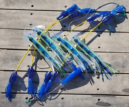 Vista 4 de LOBO LURES SquidNation Billfish Edition Longtail Flippy Floppy Pakula Edition Marlin & Atún Teaser - Cadena de margaritas