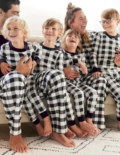 Vista 5 de Ekouaer Conjunto de pijama de Navidad familiar a juego para mujeres, hombres, niños, pijamas de manga larga, ropa de dormir para vacaciones