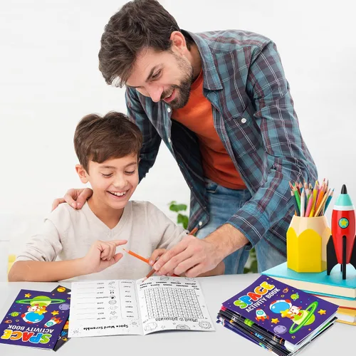 Vista 5 de Juego de libros de actividades espaciales a granel para niños Space Theme Drawing Booklet with Mazes Word Search Word Scramble Games for Birthday