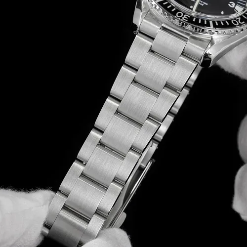 Vista 12 de watchdives WD1967Q Japón VH31 Reloj de buceo para hombre, con movimiento de cuarzo, 1.49 pulgadas, sombrero superior, burbuja, reloj de pulsera