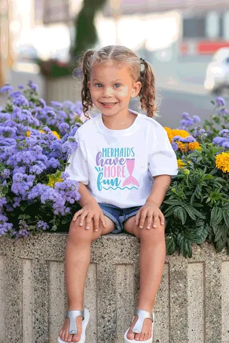 Vista 2 de 7 ate 9 Apparel Camiseta blanca para niñas Mermaids Have More Fun