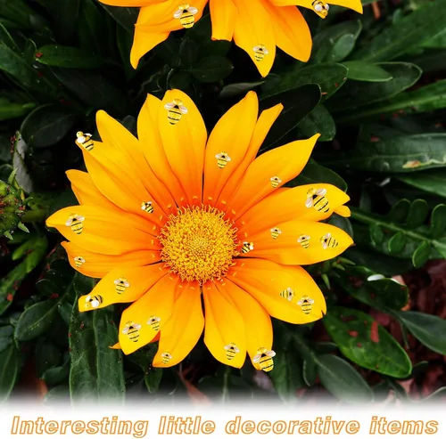 Vista 7 de Jetec 60 abejas pequeñas de resina para manualidades, 3 tamaños, mini adornos de abejas de jardín de plástico para decoración de fiestas temáticas