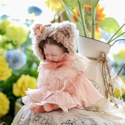 Vista 3 de Muñeca Reborn de 12 pulgadas, cuerpo de vinilo completo, realista, con sombrero de oso marrón y características suaves, regalo cómodo para niños
