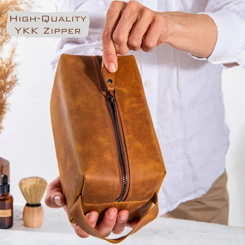 Vista 5 de Neceser de cuero personalizado para hombres – Kit Dopp de afeitado grabado personalizado con nombre o inicial, regalo de viaje para padrinos
