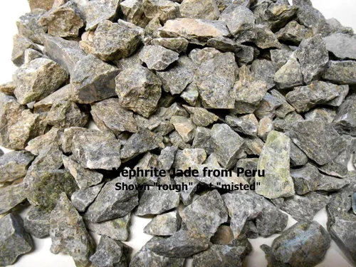 Vista 3 de Rockhound's First Choice Rock Tumbler - Kit de recambio de gemas – Jade nefrita natural en bruto de Perú, verde gemmy, 4 onzas
