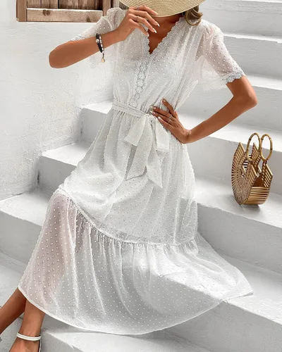 Vista 5 de BTFBM Vestido midi bohemio de verano 2023 para mujer, manga corta, cuello en V, punto suizo, cinturón, cintura alta, volantes, escalonado