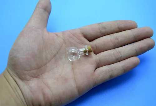 Vista 6 de Botellas de cristal pequeñas de 0.1 fl oz con tapón de corcho. Botella de deseos para bodas, fiestas, bricolaje, etc.