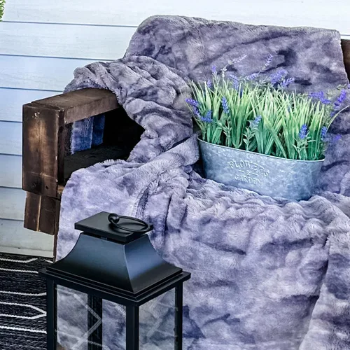 Vista 2 de Haute Decor Lavanda de 10 pulgadas en maceta de metal galvanizado