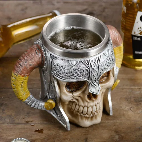 Vista 3 de Taza de cerveza con calavera vikinga, jarra de cerveza de acero inoxidable con doble asa, taza de café medieval, regalo medieval, taza de esqueleto