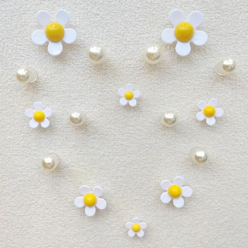 Vista 5 de Charms for Croc Clogs Bubble Slides Sandals, Cute Flower Charms for Croc, Daisy Shoe Charms for Girls Teens Women Adults, Fresh Charms for Croc