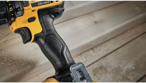Vista 4 de DEWALT DCD780B taladro atornillador compacto de batería ion litio. Potencia máxima: 20 voltios