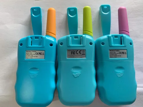 Vista 8 de Juguetes para niños o niñas de 4 a 12 años, paquete de 3 Walkie Talkies para exteriores y interiores, rango de 1.9 mi, 22 canales, radio de 2 vías