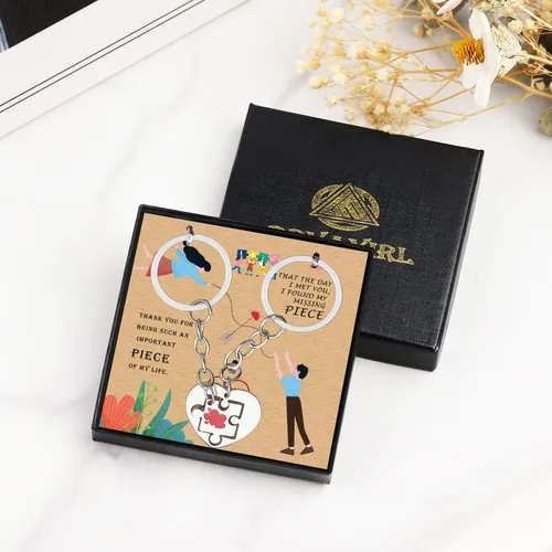 Vista 5 de brvayirl Los accesorios de llavero con cosas a juego para parejas son bonitos regalos para novia o regalos divertidos para novio, juego de llaveros
