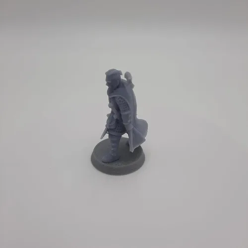 Vista 2 de Guerrero vikingo - RPG - Calabozos y Dragones - DND - Pathfinder - Destino de las norias - Figurita en miniatura (gris/sin pintar) (Bjorn)