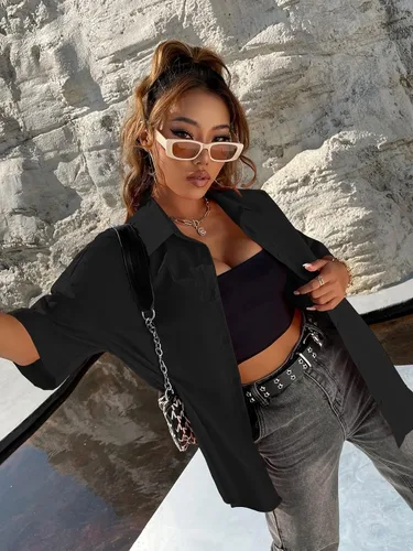 Vista 4 de SheIn Blusa de manga corta de gran tamaño con botones y hombros caídos para mujer
