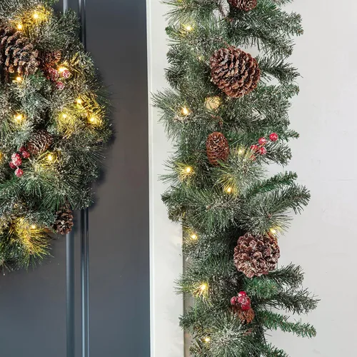 Vista 7 de Glitzhome - Guirnalda de Navidad de 9 pies con luces, guirnalda de Navidad para repisa, guirnalda de Navidad artificial preiluminada con conos