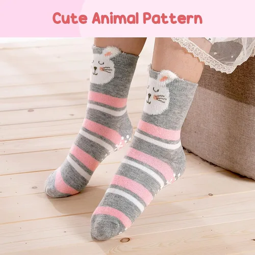 Vista 2 de Hellomamma Calcetines de algodón antideslizantes para niños pequeños, calcetines de tripulación de animales lindos con agarres, calcetines
