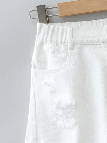 Vista 3 de OYOANGLE Pantalones cortos de mezclilla de pierna recta con dobladillo rasgado y bolsillo para niña