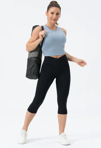 Vista 5 de THE GYM PEOPLE Leggings capri de yoga con cintura cruzada en V para mujer, cintura alta, control de abdomen, pantalones de entrenamiento para correr