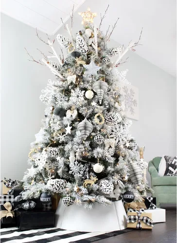 Vista 4 de AuldHome Design Adornos de estrella de granja (paquete de 12, blanco); madera con esmalte blanco de 2 pulgadas, decoración de Navidad de estrella