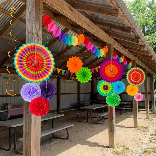 Vista 9 de Juego de 35 piezas de decoración para fiesta con abanicos de papel - Pom Poms del Cinco de Mayo, banderines, guirnaldas, pancartas, remolinos