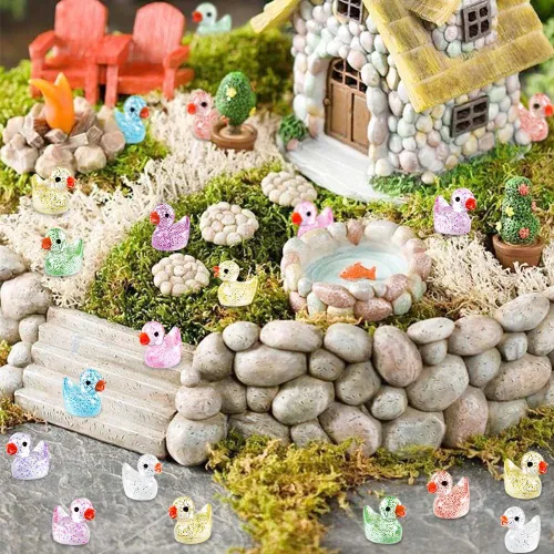 Vista 5 de DULEFUN 100 piezas mini patos con purpurina coloridos pequeños de resina para ocultar figuras de animales de plástico para casa de muñecas, micro