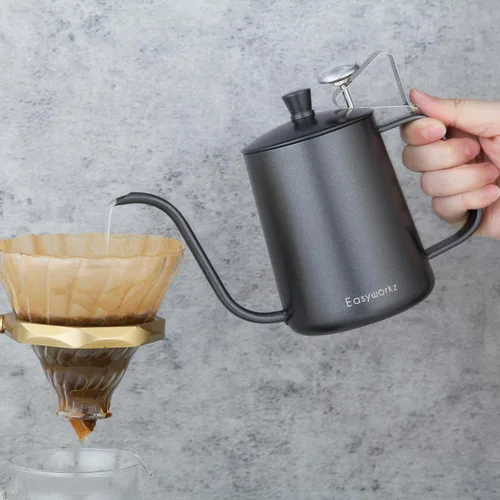 Vista 7 de Easyworkz Gage - Hervidor de café de cuello de cisne de 20 onzas con termómetro de acero inoxidable con boquilla larga y estrecha Negro