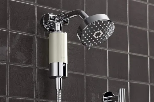 Vista 5 de Kohler 30646-CP Sistema de filtración de agua de ducha acuífero, reduce el cloro y el olor, incluye reemplazo de filtro, cromo pulido
