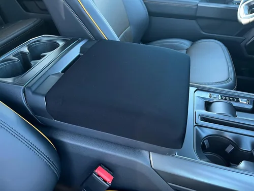 Vista 3 de Car Console Covers Plus Hecho a Mano en EE.UU. Diseñado para Ford F150 2021-2025 Modelos Selectos con Superficie de Trabajo para Computadora SOLO