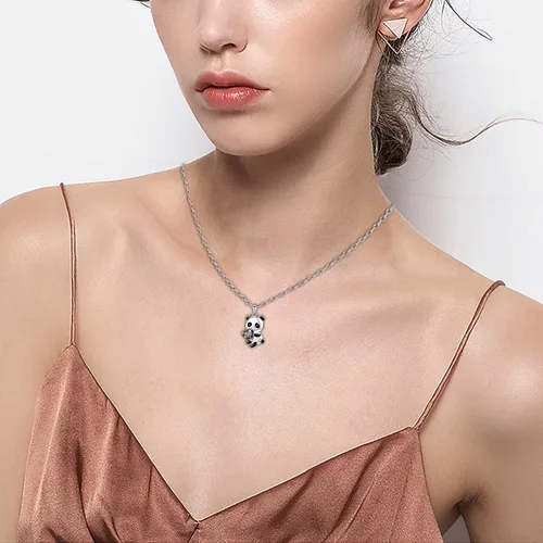 Vista 2 de YienDoo Gargantilla de cristal de panda, collar de corazón de cristal blanco de panda con colgante de oso panda, collar de amor de corazón de panda